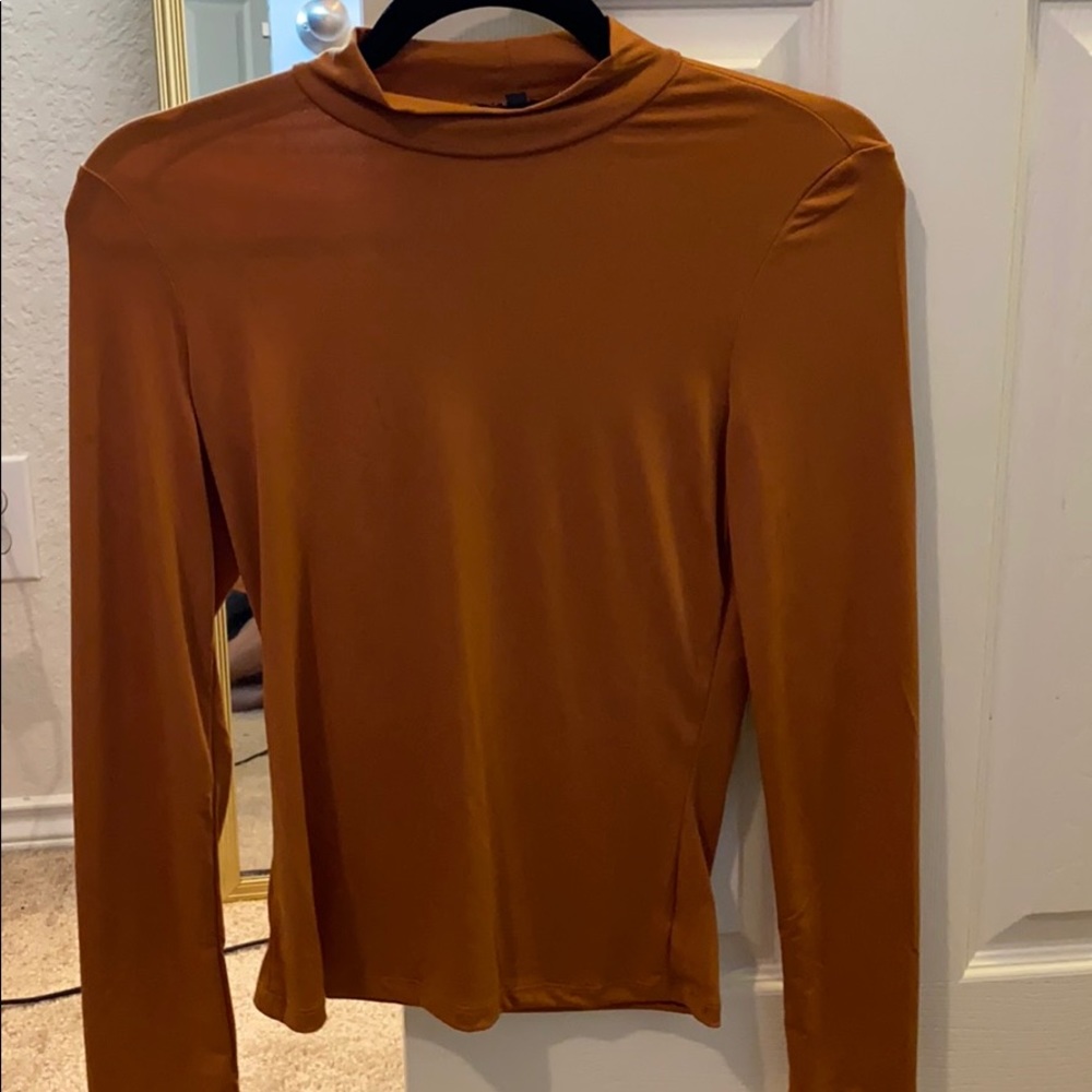 Long sleeve orange Shirt